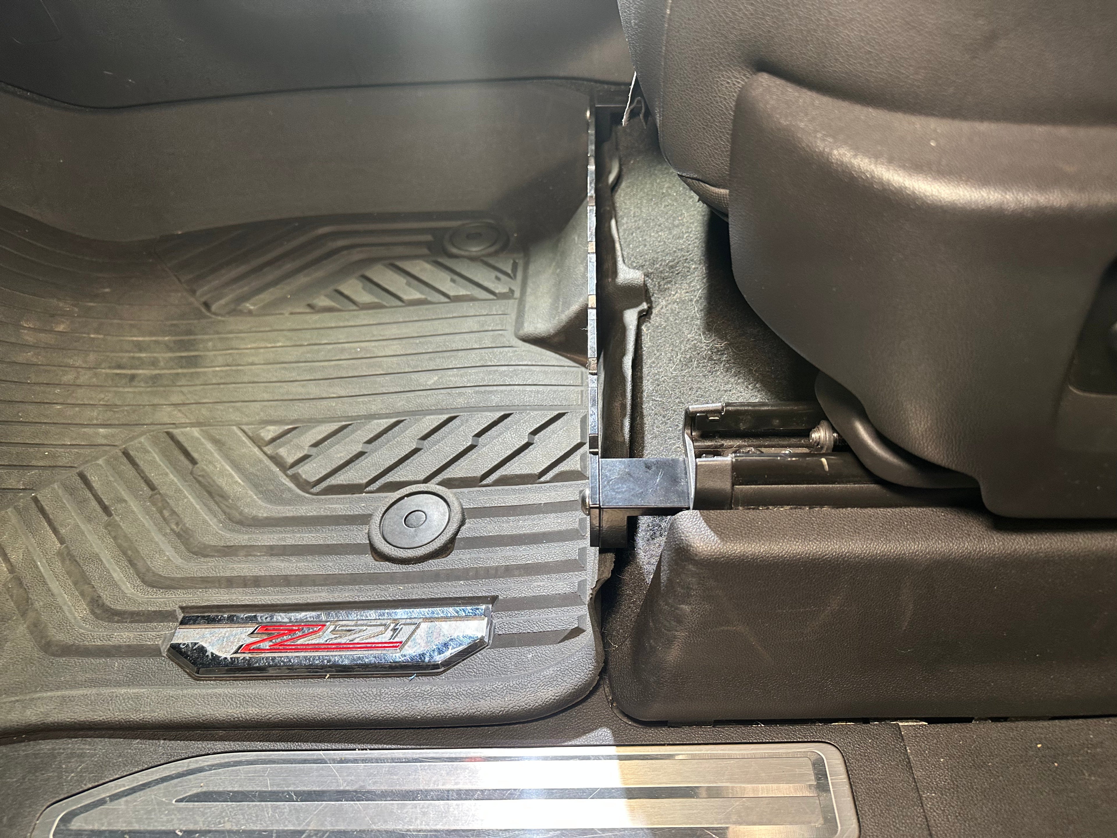 GM FRONT MULTI MOUNT PANEL (SILVERADO AND SIERRA)