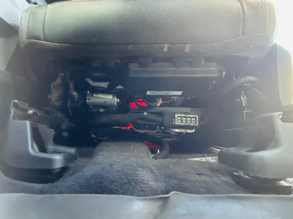 FORD ADJUSTABLE FRONT SEAT JACKERS® (F150, LIGHTNING, AND EXPEDITION)