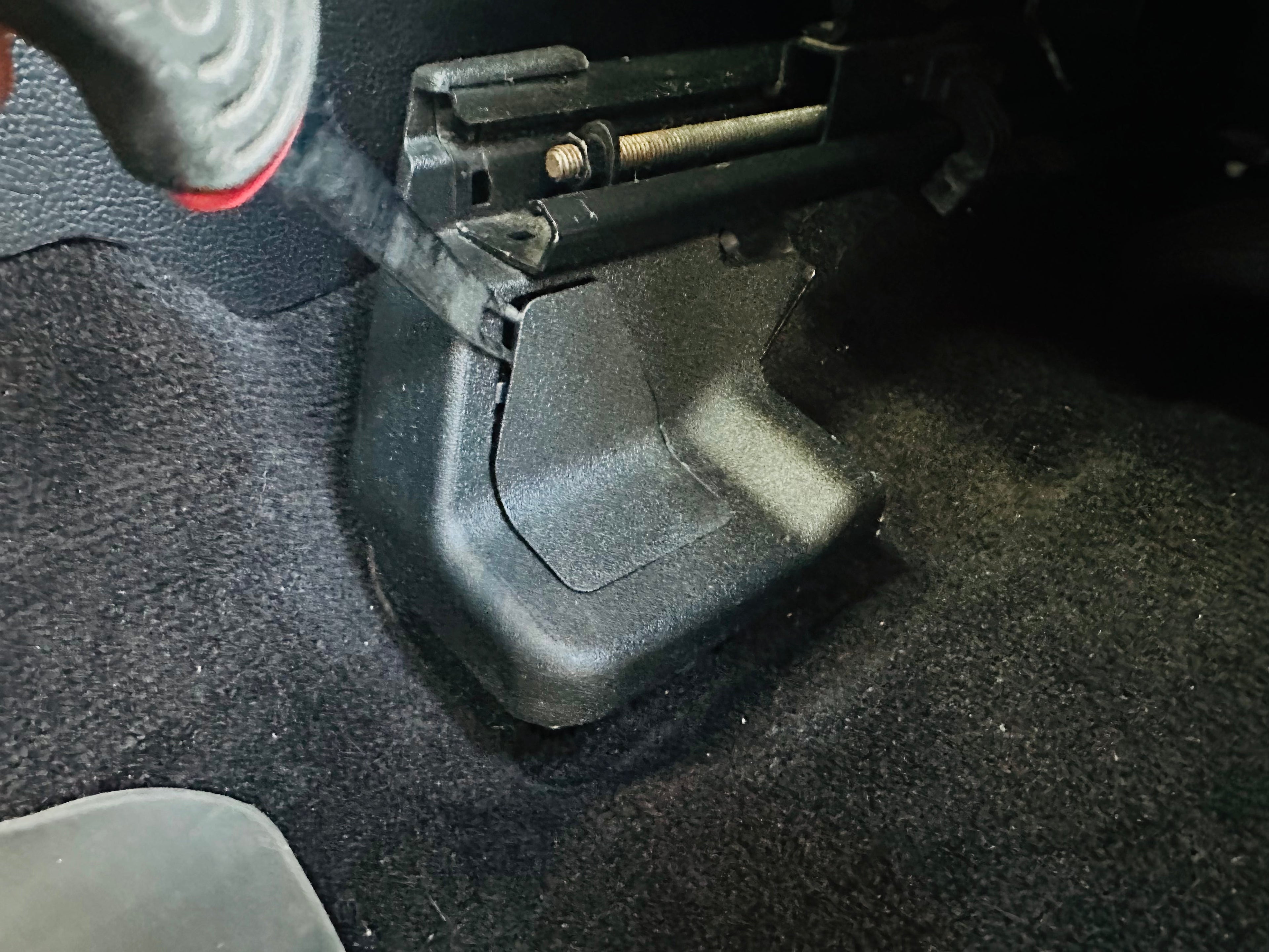 FORD ADJUSTABLE FRONT SEAT JACKERS® (F150, LIGHTNING, AND EXPEDITION)