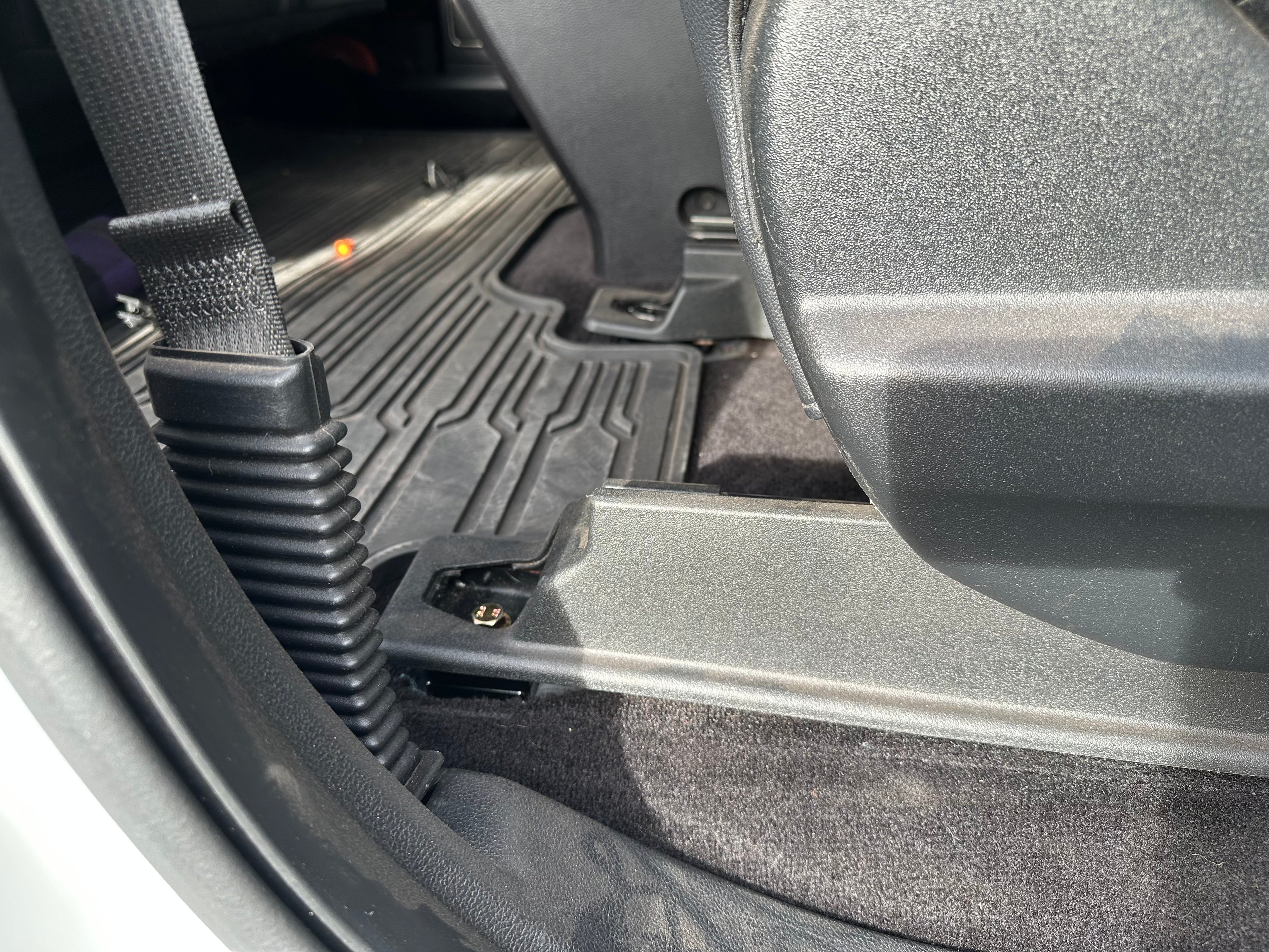 FORD SEAT JACKER® BOOSTER BUNDLE® (F150, SUPER DUTY, AND EXPEDITION+)