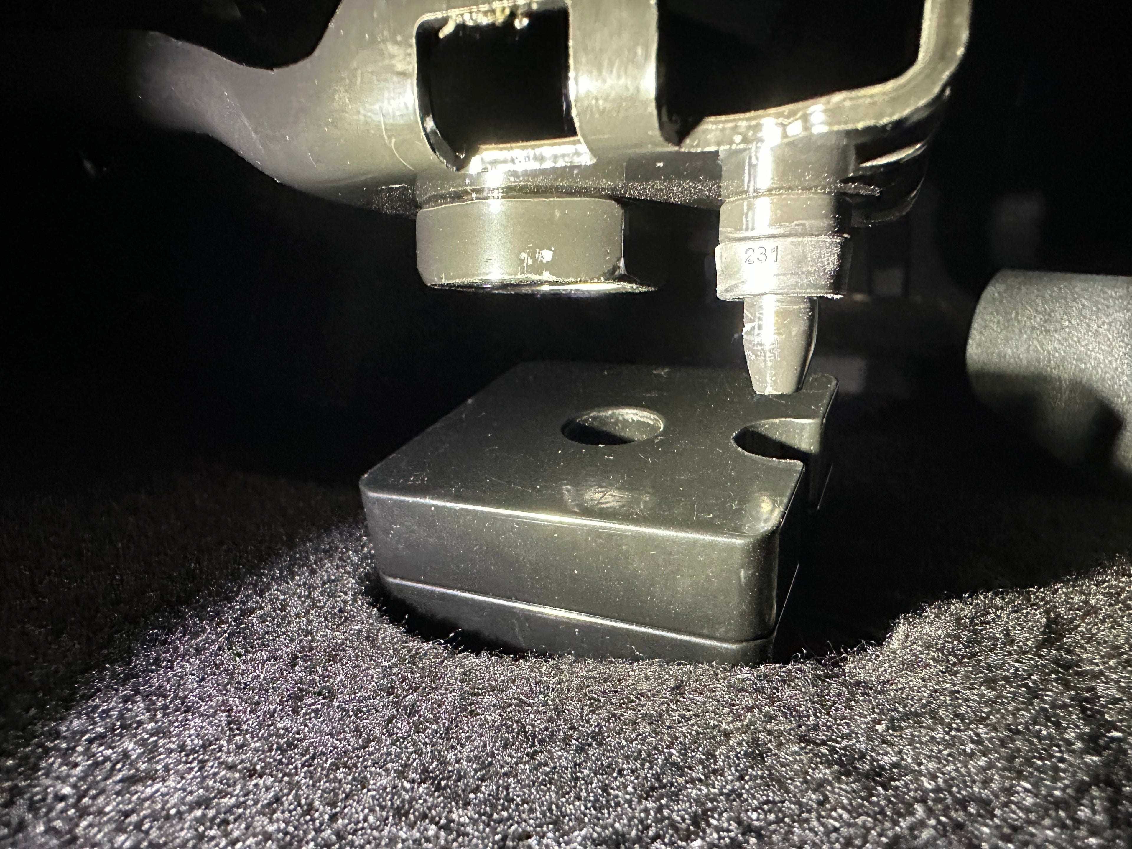 NISSAN REAR SEAT JACKERS® (PATHFINDER & FRONTIER)