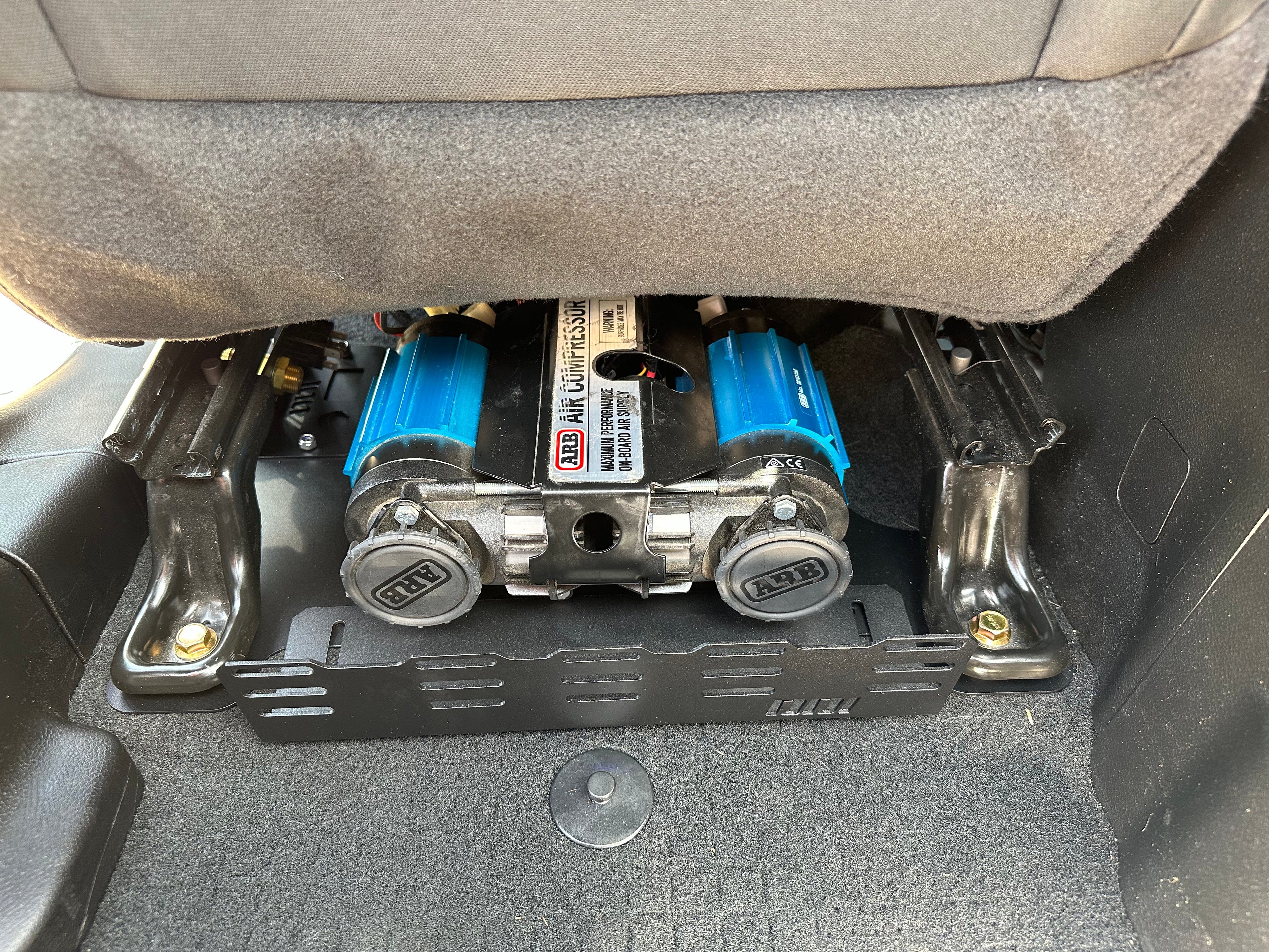 JEEP UNDER SEAT COMPRESSOR MOUNT (WRANGLER JLU AND GLADIATOR)