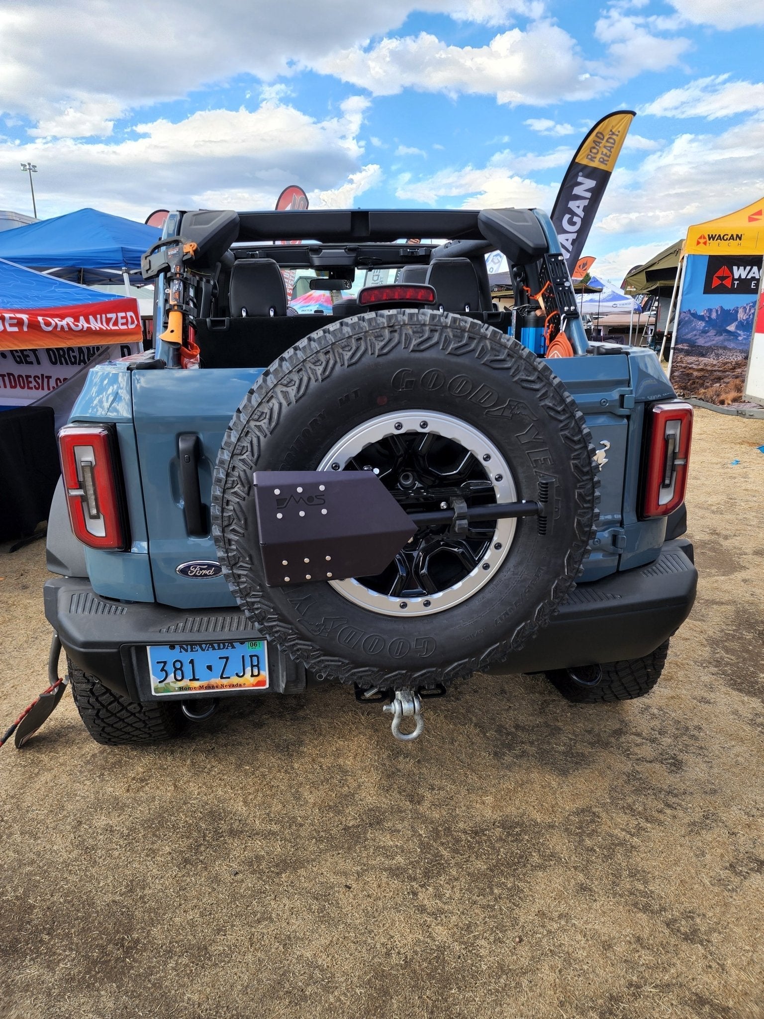 FORD SPARE TIRE MOLLE (BRONCO)