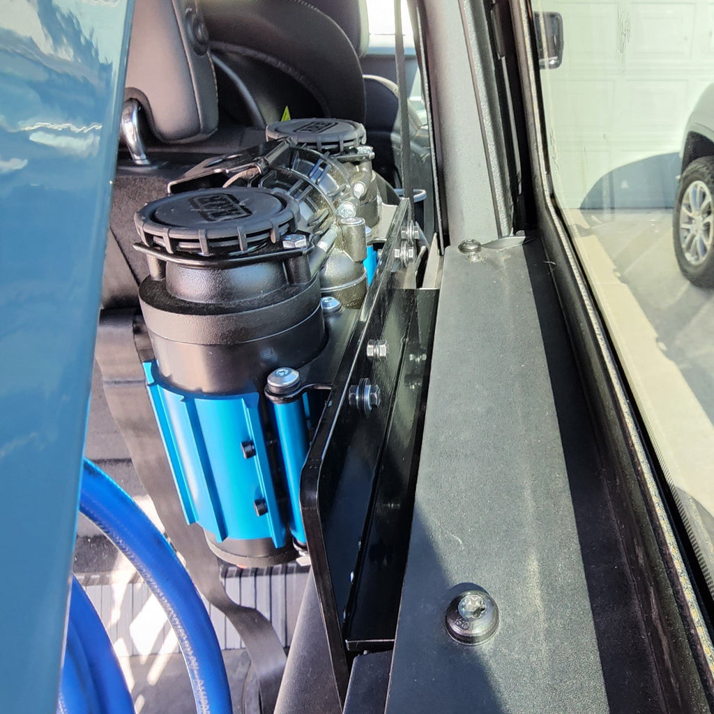 FORD CARGO COMPRESSOR MOUNT (BRONCO)