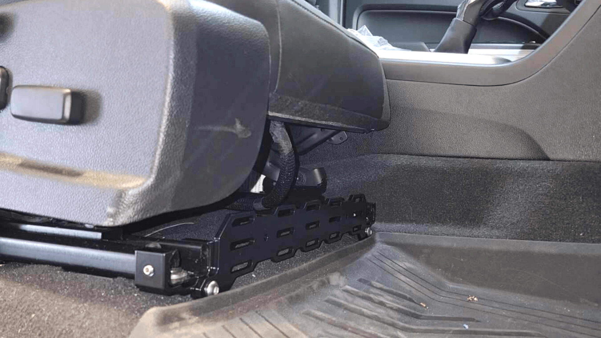 GM FRONT MULTI MOUNT PANEL (SILVERADO AND SIERRA)
