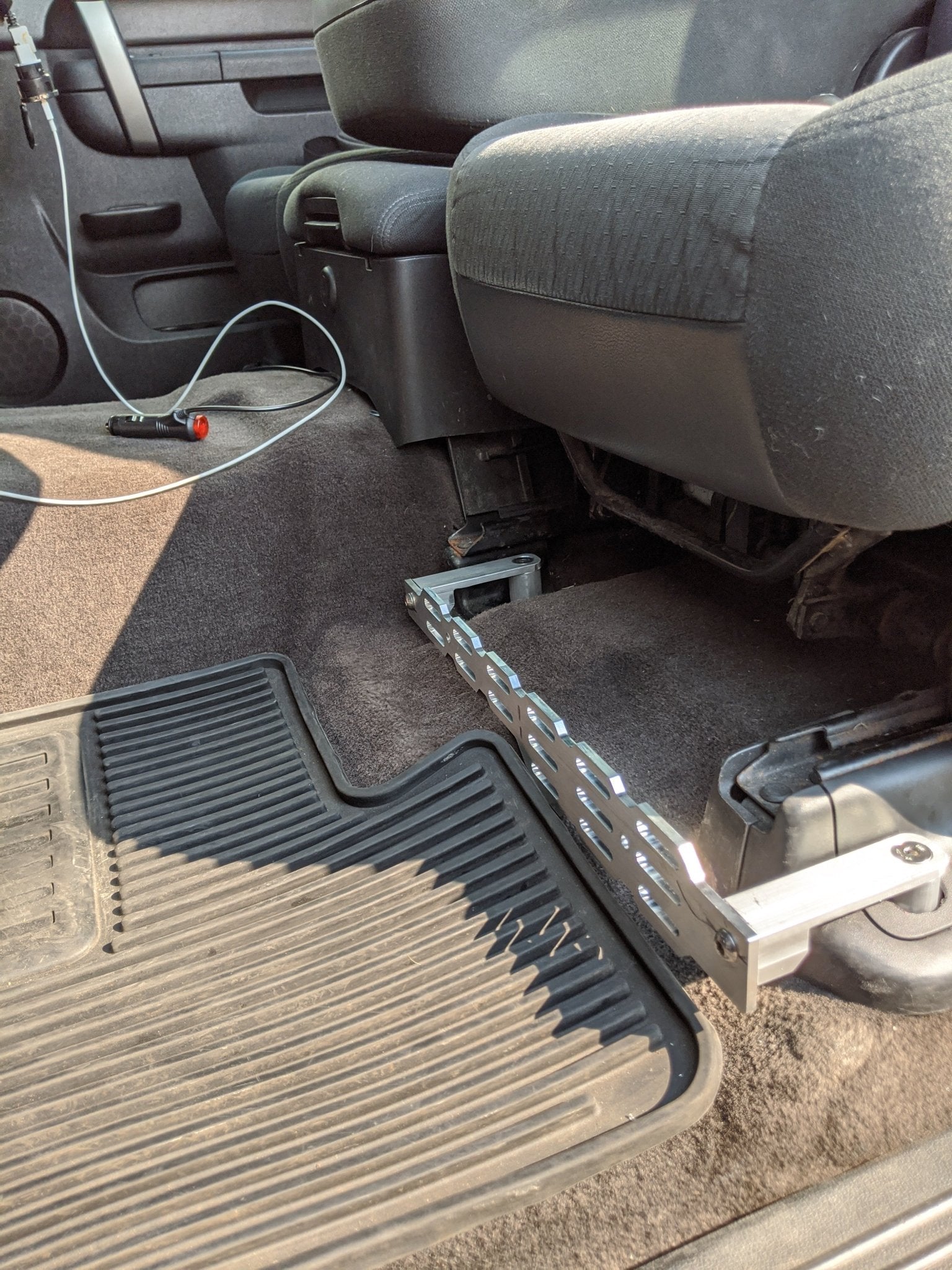 GM FRONT MULTI MOUNT PANEL (SUBURBAN, TAHOE, AND YUKON)