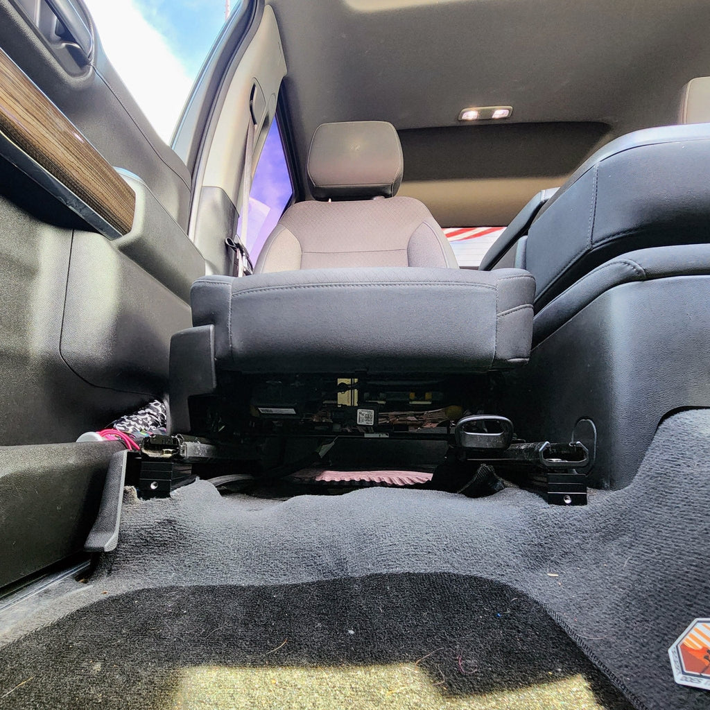 GM FRONT SEAT JACKERS® (SILVERADO AND SIERRA)