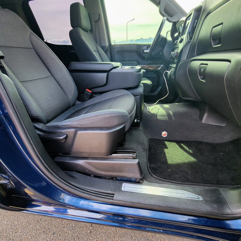 GM FRONT SEAT JACKERS® (SILVERADO AND SIERRA)