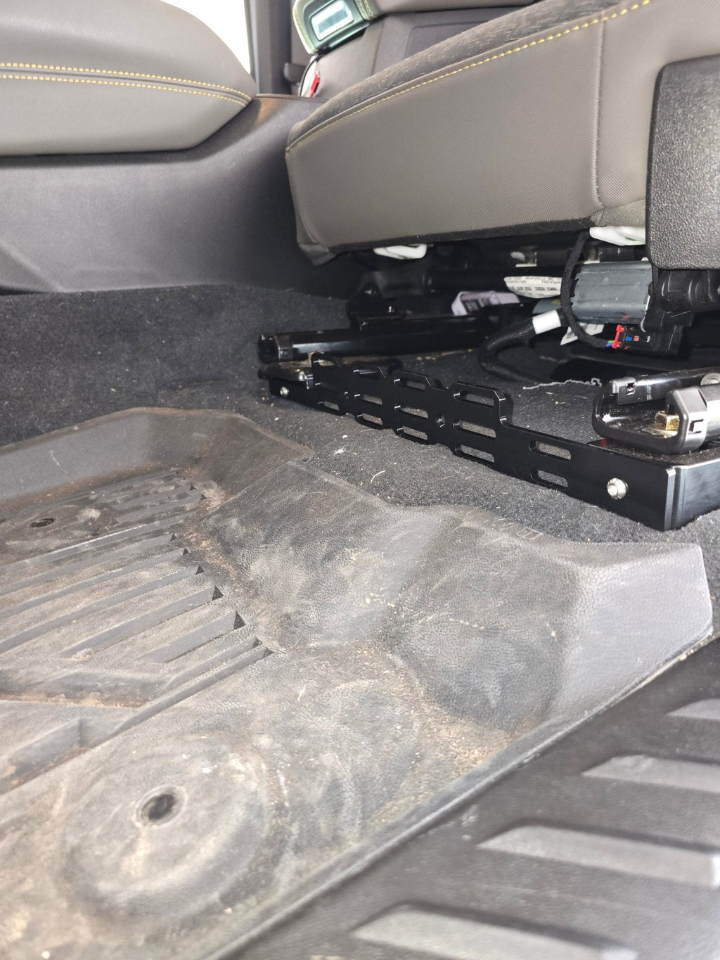 GM MULTI MOUNT PANEL W/SEAT JACKERS® (COLORADO AND CANYON)