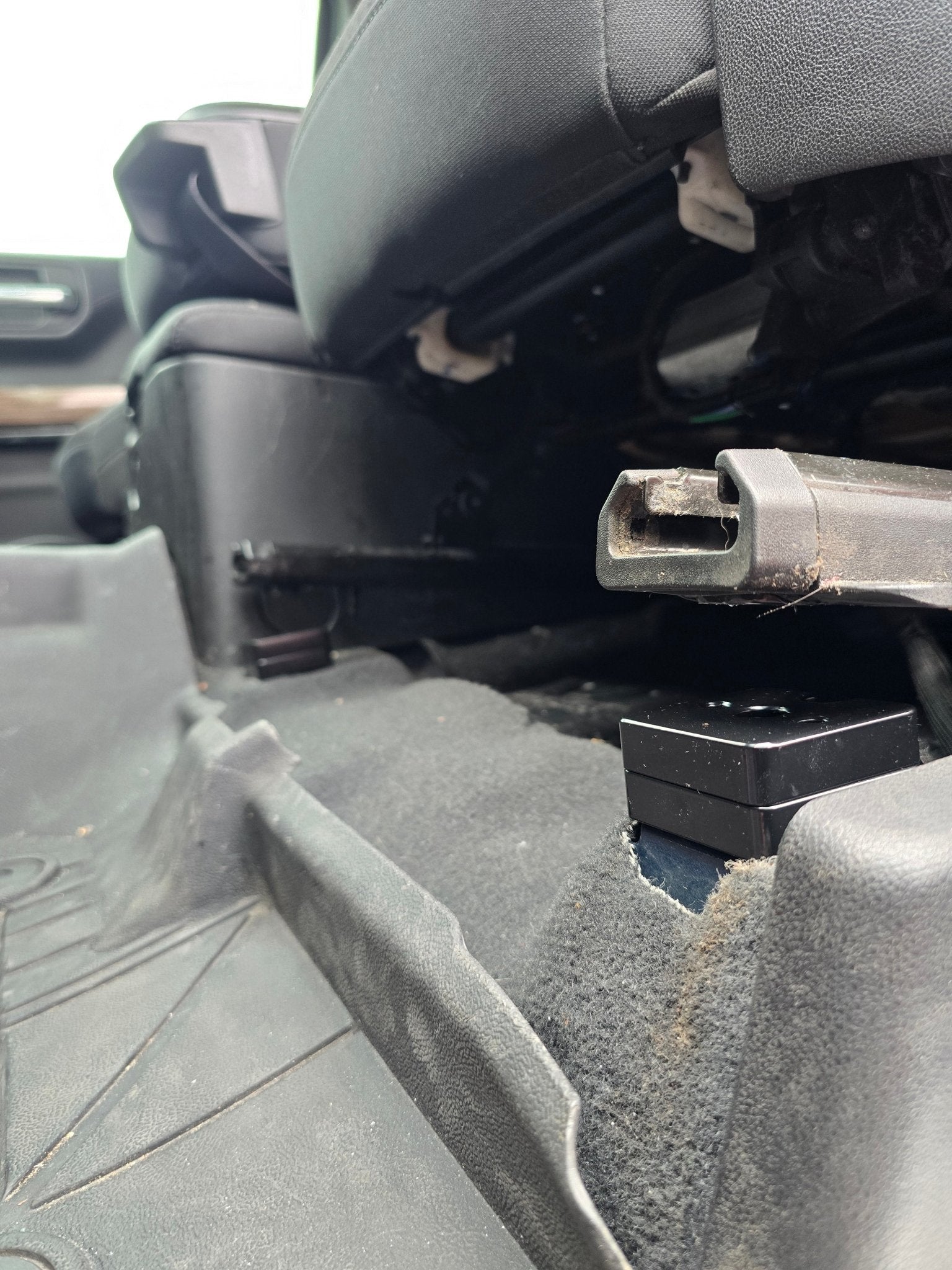 GM SEAT JACKER® BOOSTER BUNDLE (SILVERADO, SIERRA, HD, SUBURBAN, TAHOE+)