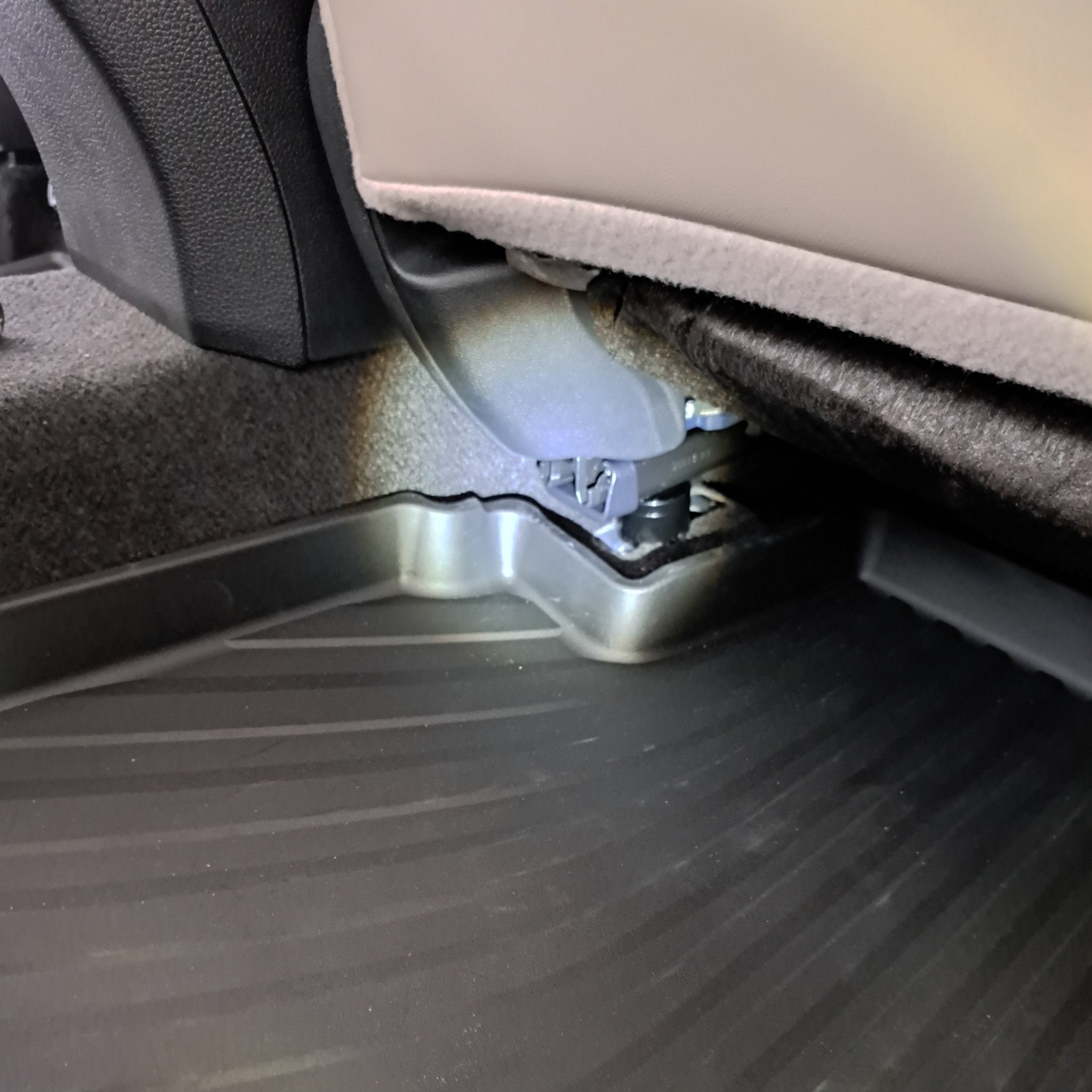 HONDA ADJUSTABLE REAR SEAT JACKERS® (ACCORD, CIVIC, PILOT, AND CR-V+)