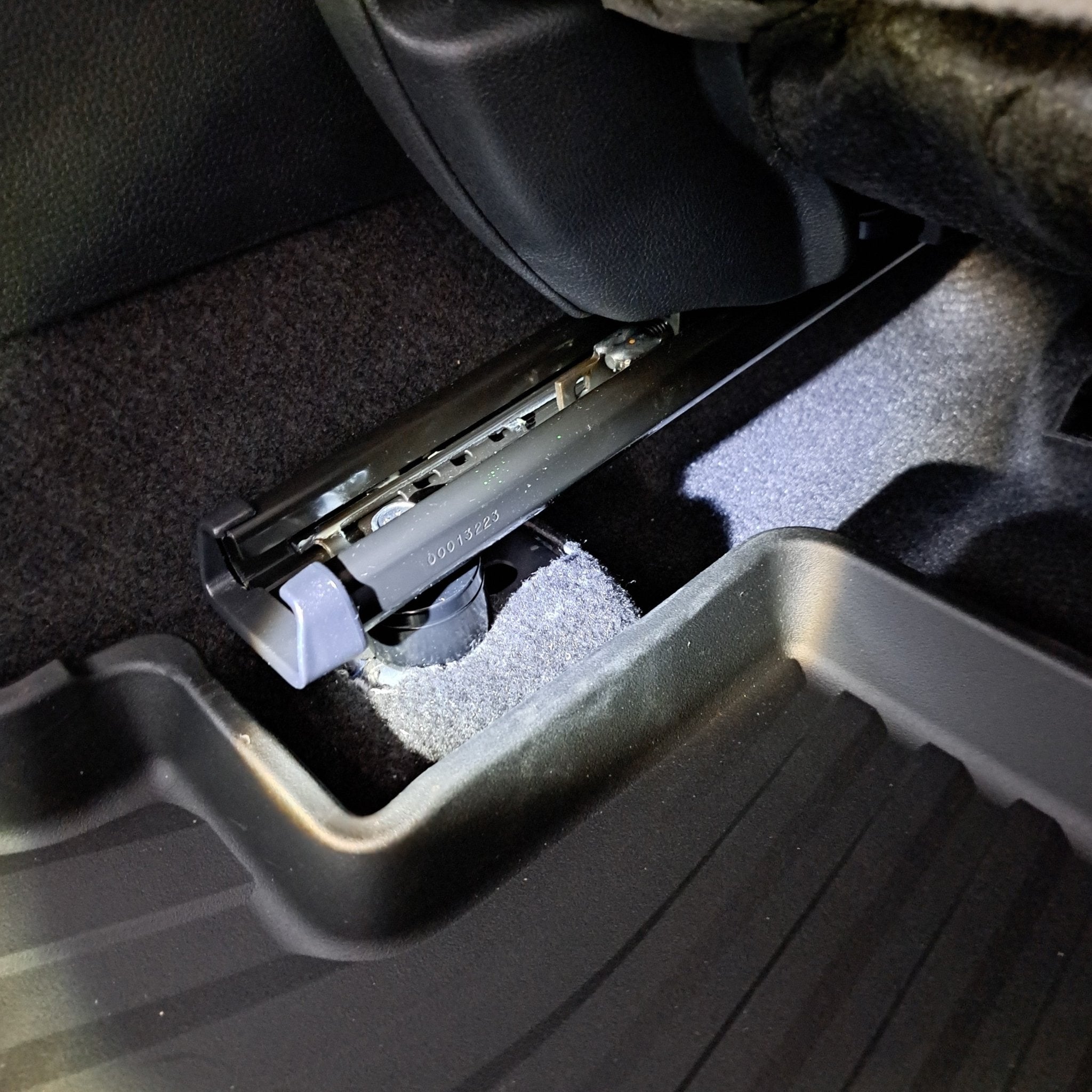 HONDA ADJUSTABLE REAR SEAT JACKERS® (ACCORD, CIVIC, PILOT, AND CR-V+)