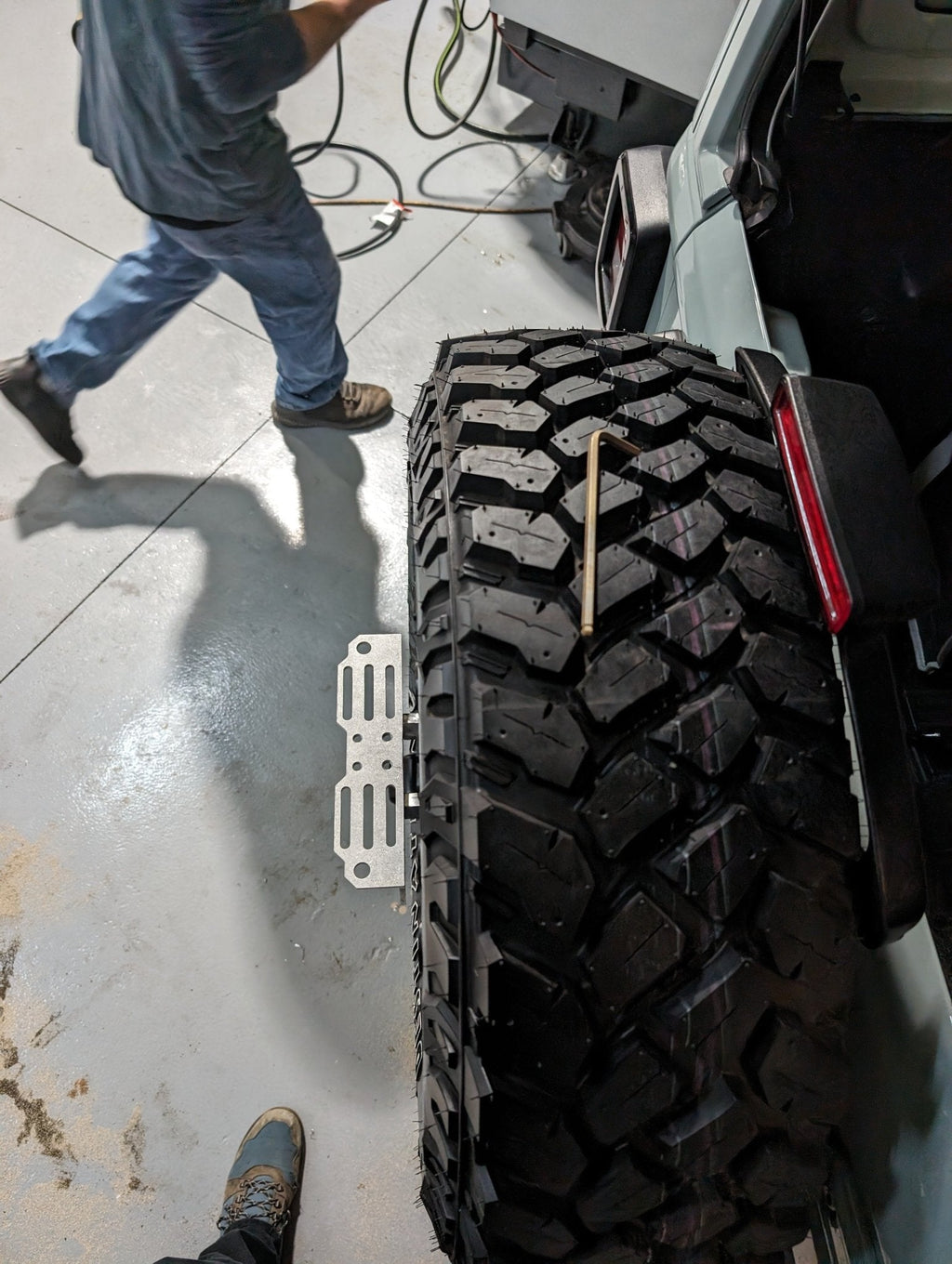 JEEP SPARE TIRE MOLLE (WRANGLER JL/JLU)