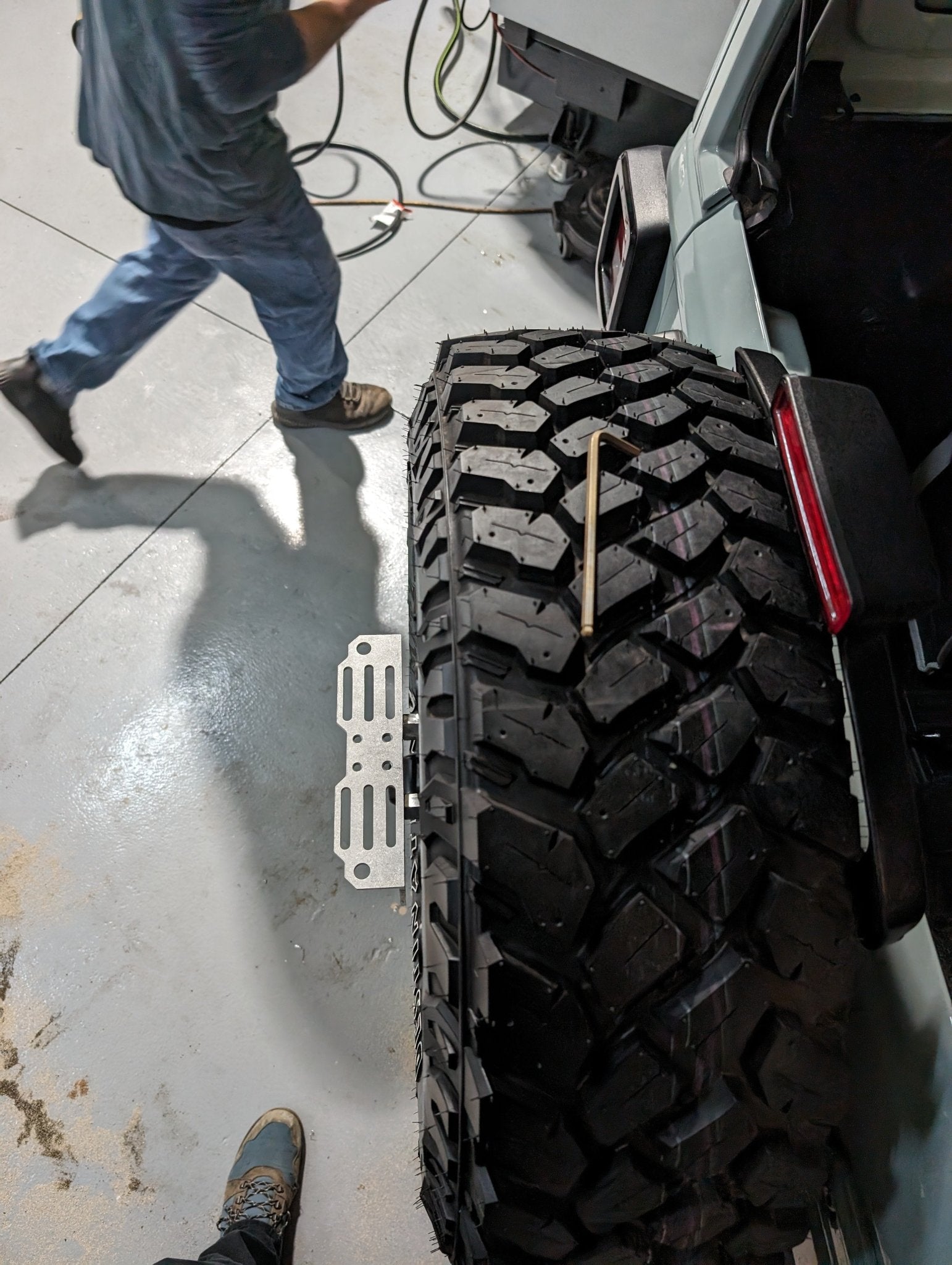 JEEP SPARE TIRE MOLLE (WRANGLER JL/JLU)