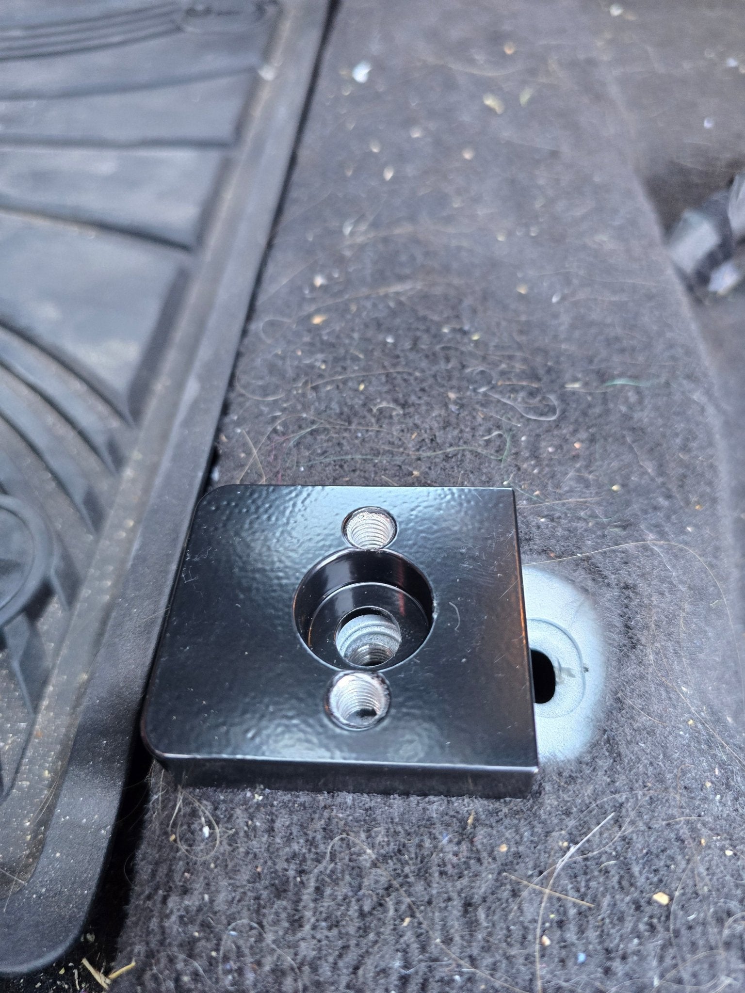 NISSAN FRONT SEAT JACKERS® (MURANO, ROGUE AND ALTIMA)