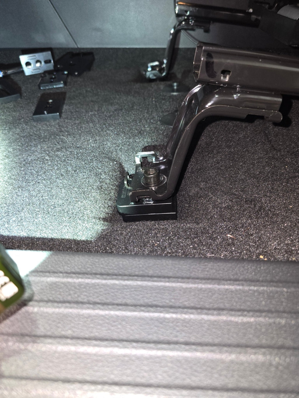 NISSAN FRONT SEAT JACKERS® (PATHFINDER)