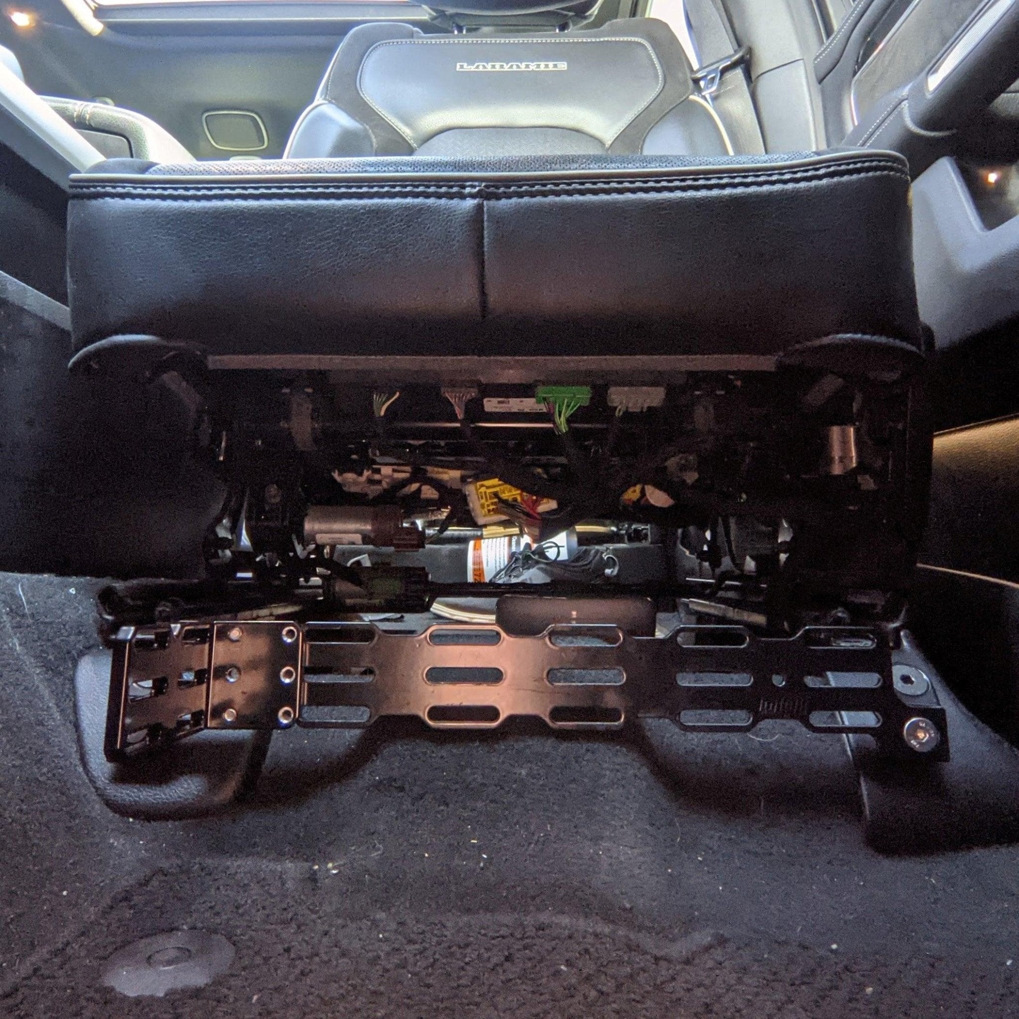 RAM FRONT MULTI MOUNT PANEL (RAM 1500)