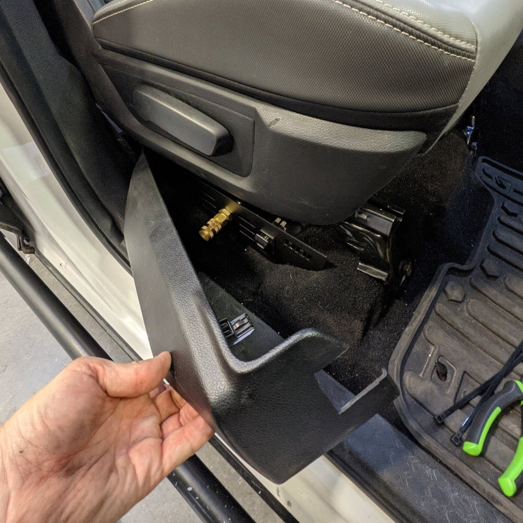 RAM UNDER SEAT COMPRESSOR MOUNT (1500, 1500 CLASSIC, 2500, AND 3500)