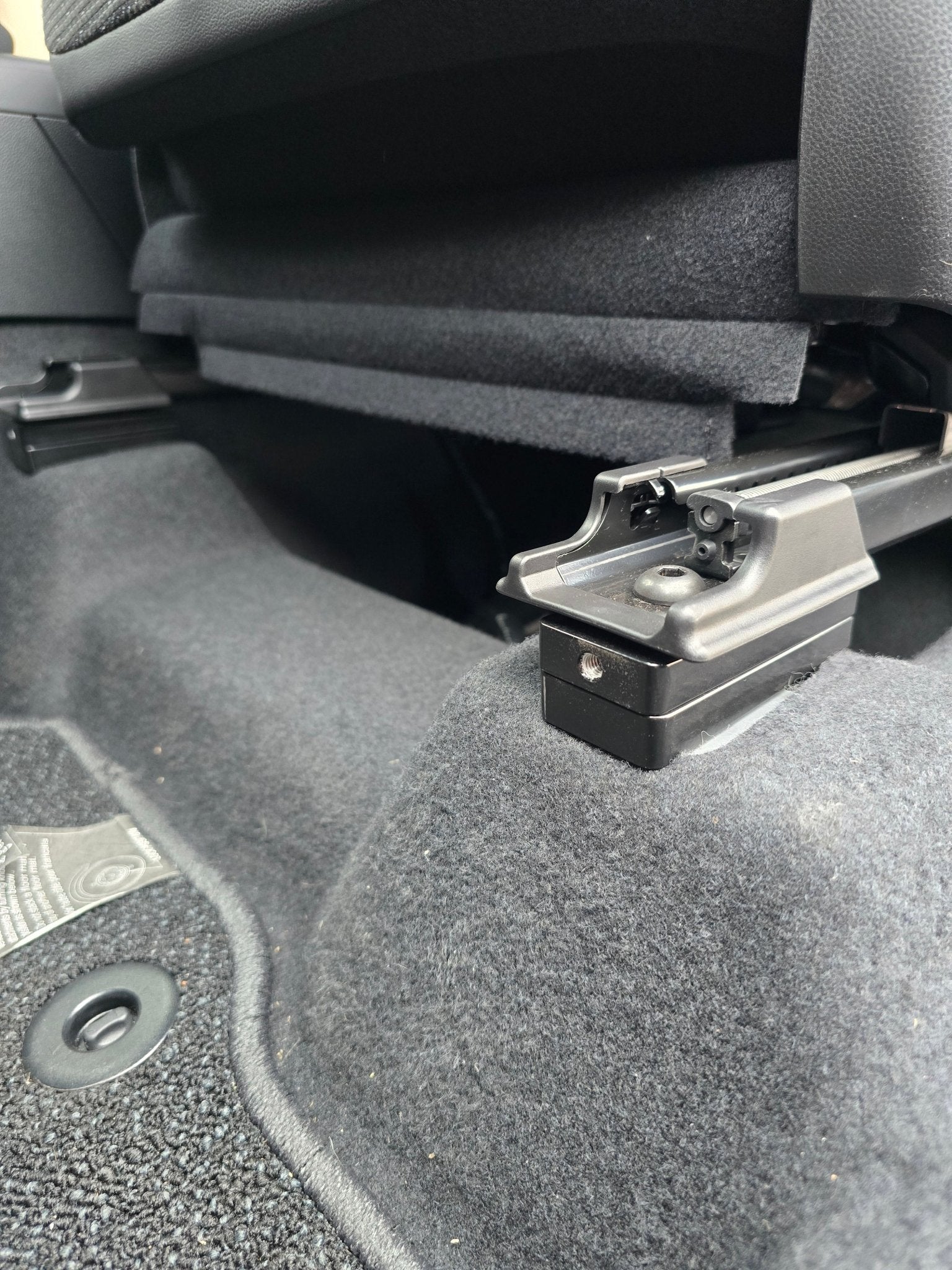 SUBARU FRONT SEAT JACKERS® (CROSSTREK, IMPREZA, AND FORESTER+)