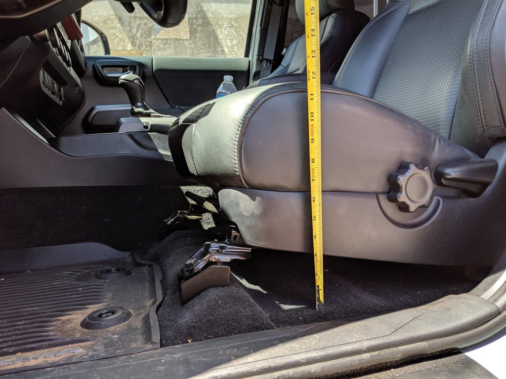 TOYOTA FRONT SEAT JACKERS® (4RUNNER, FJ CRUISER, AND LEXUS GX)
