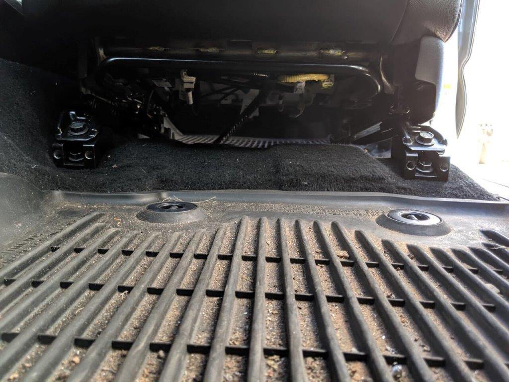 TOYOTA FRONT SEAT JACKERS® (RAV4)