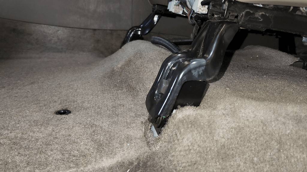 TOYOTA FRONT SEAT JACKERS® (TUNDRA, SEQUOIA, SIENNA AND T100)