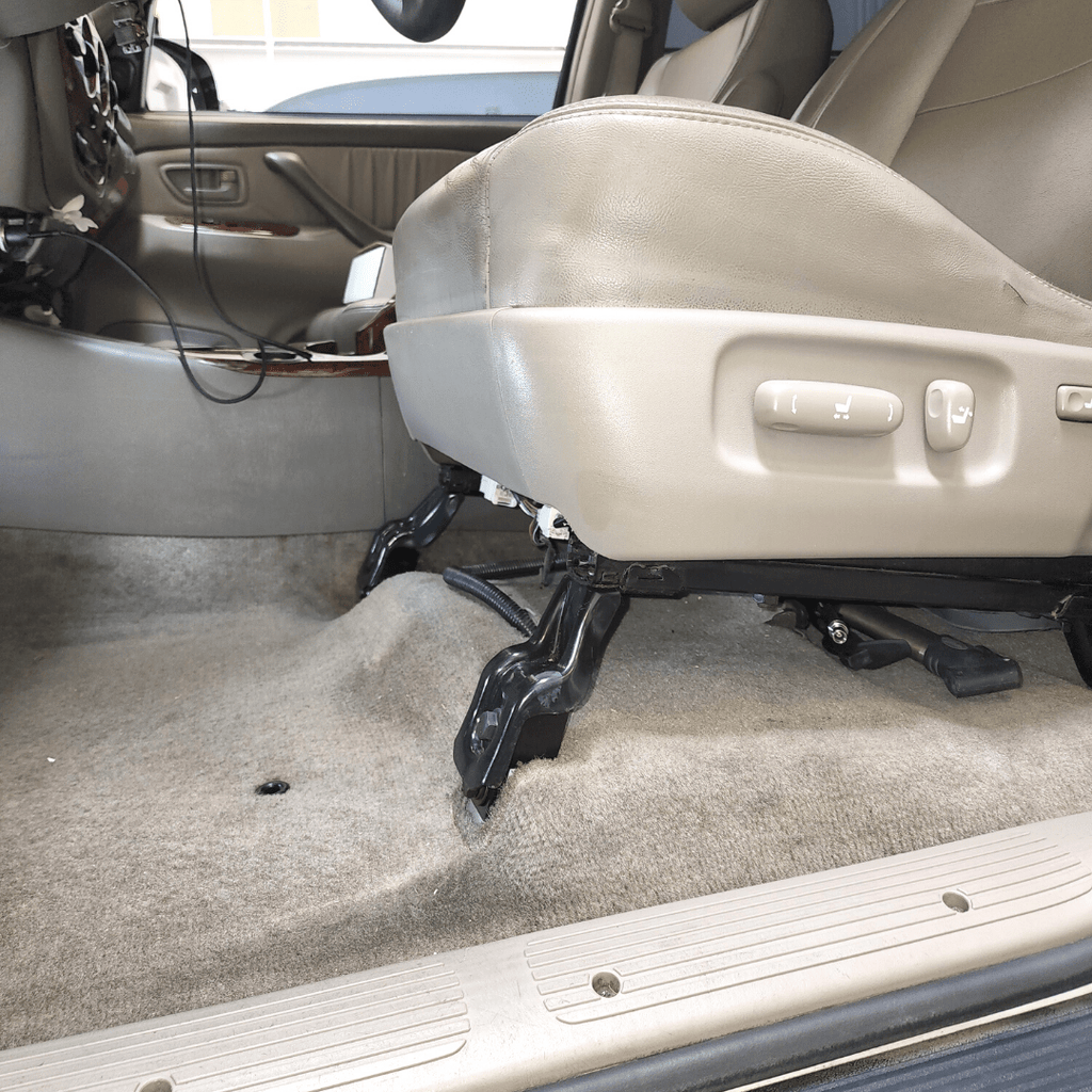 TOYOTA FRONT SEAT JACKERS® (TUNDRA, SEQUOIA, SIENNA AND T100)