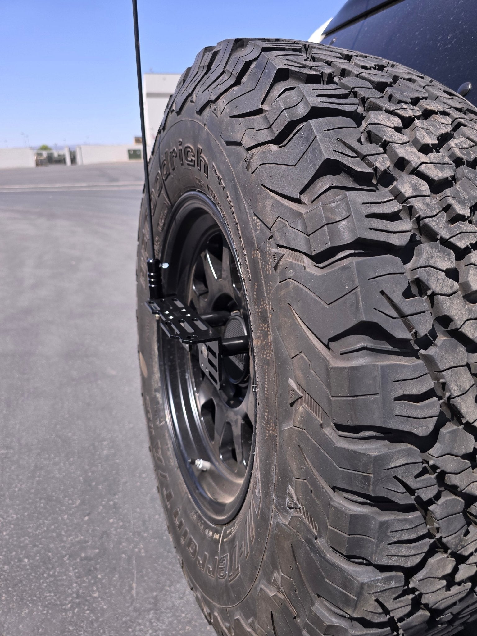 TOYOTA SPARE TIRE MOLLE (FJ CRUISER)